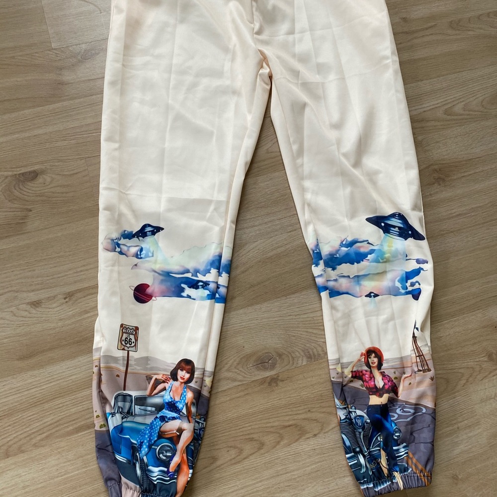 UFO jogger